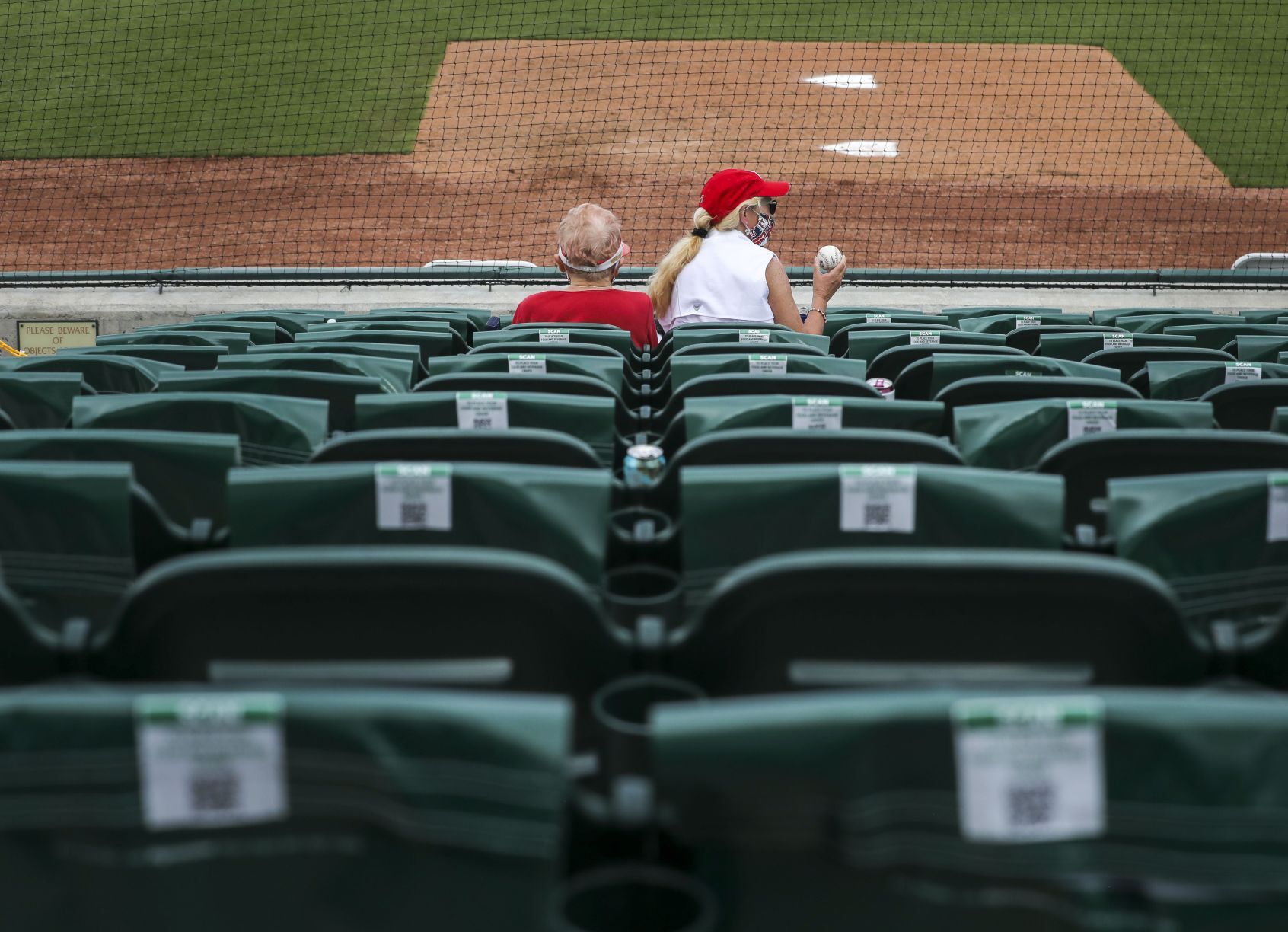 Cardinals face Nationals in first game of spring training